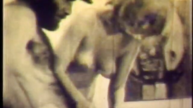homem pequeno videos caseiros pormo Humilhação carne vista de Siouxsie Q