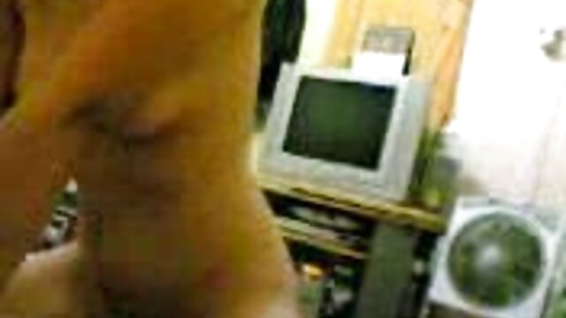 strapon 2 vídeo pornô caseiro de 18 anos Lésbicas com Mamas Naturais saturam-se umas às outras